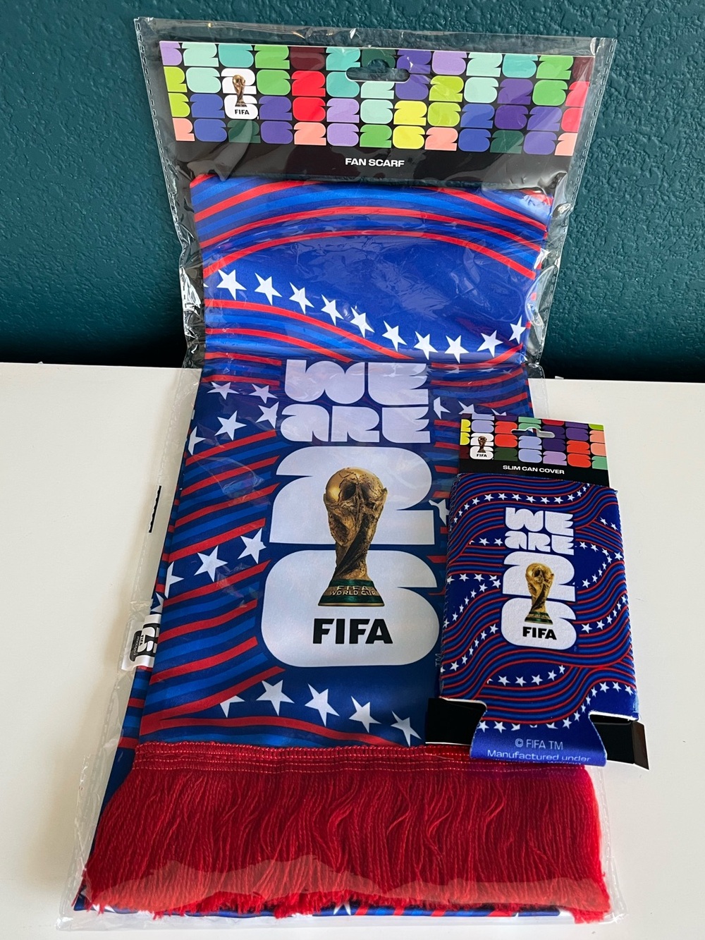 FIFA World Cup 2026 USA Scarf and Slim Can Cover NWT